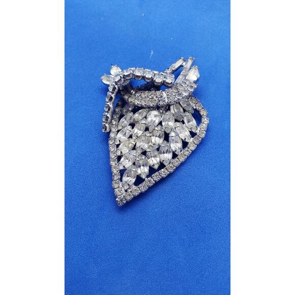 Vintage RARE Kramer NY Leaf Brooch Rhinestone Huge Layered Ribbons Signed - Picture 12 of 13